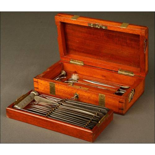 Elegant Complete Surgeon's Field Case by Mayer & Meltzer. Circa 1880