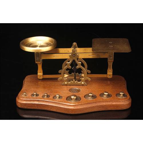 Magnificent Westa Postal Scale with Set of Weights and Oak Base. Germany, 1950's