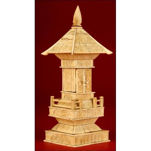 Beautiful Chinese Ivory Pagoda, Qing Dynasty, 19th century. Good condition. Hand Carved