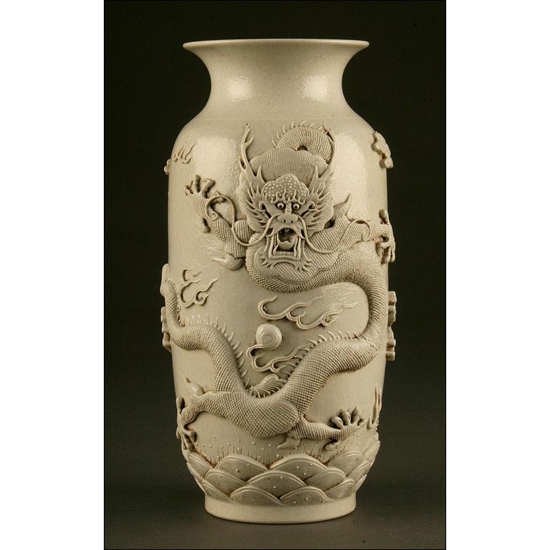 Impressive Chinese White Porcelain Vase. Late XIX Century. Stamp of Wang BingRong