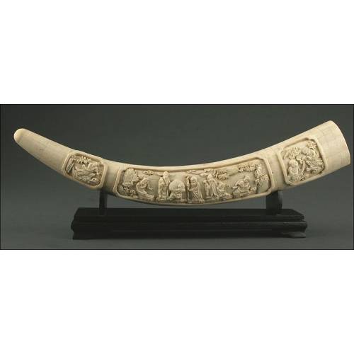 Chinese Bone Horn, 19th century