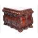 Beautiful Modernist Hand Carved Wood Chest-Peana. First third of the XX Century