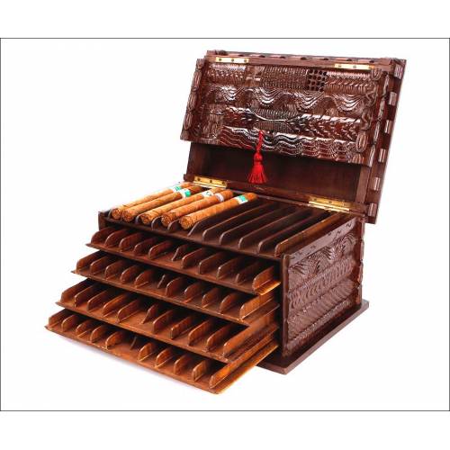 Antique Hand Carved Wooden Cigar Humidor. France, XIX Century