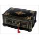 Important Jewelry Box with Boulle Marquetry and Capitoné Upholstery. France, XIX Century