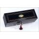 Delicate Antique Glove Box in Fantastic Condition. XIX Century.