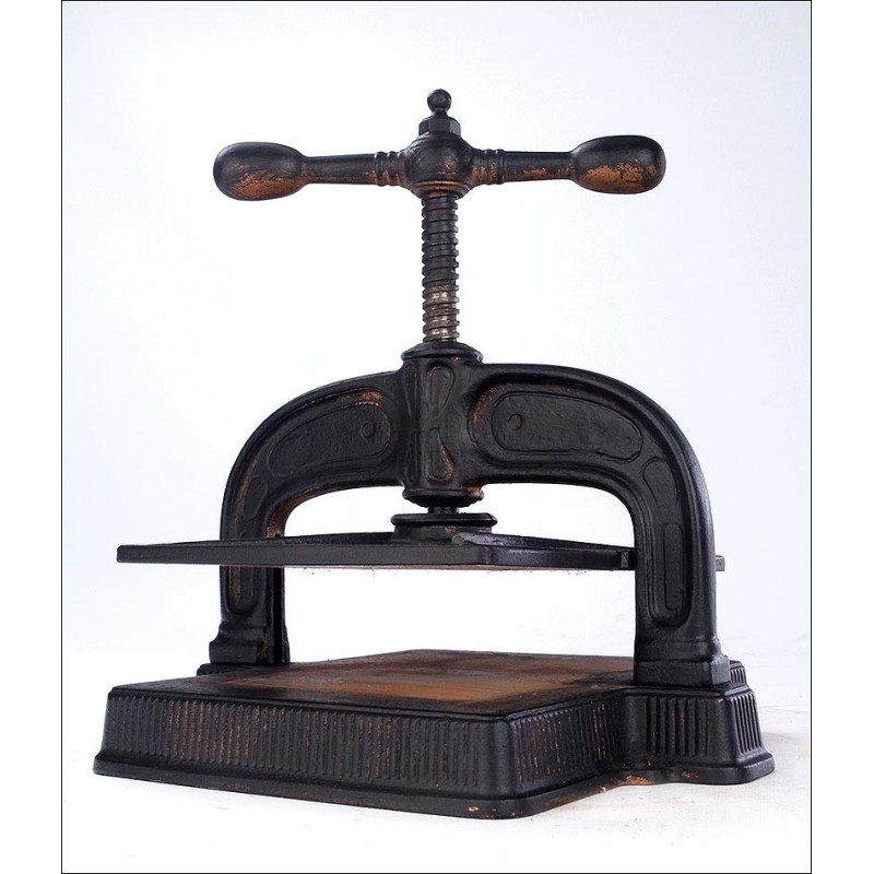 Fantastic Antique Book Binding Press. Early 20th Century