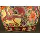 Impressive Chinese Porcelain Vase. Hand Engraved and Painted Lions. S. XIX